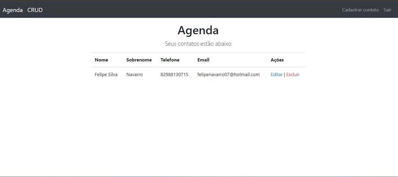 Computador com a tela de agenda aberta, apresentando uma lista de contatos para o usuário